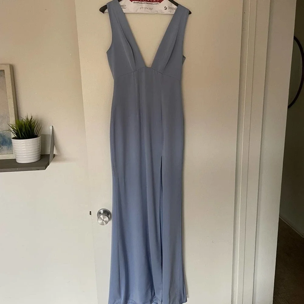 NBD Zeb Gown In baby blue XS - Picture 7 of 11
